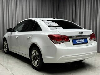 2013 Chevrolet Cruze I Рестайлинг, белый, 729000 рублей, вид 4