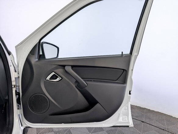 2025 Lada (ВАЗ) Granta I Рестайлинг, белый - вид 24