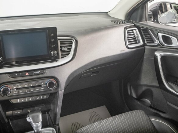 2020 Kia Ceed III, серый, 1369000 рублей - вид 10