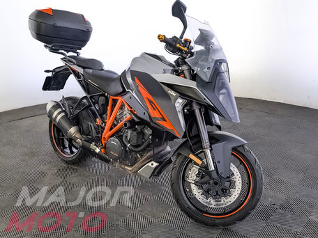 2016 KTM 1290 Super Duke GT, серый, 879000 рублей, вид 2
