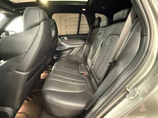 2021 BMW X5 M III (F95), серый, 9200000 рублей, вид 3