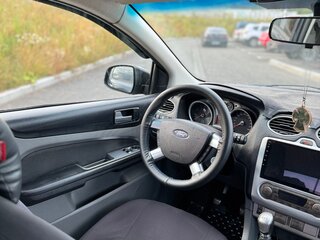 2010 Ford Focus II Рестайлинг, чёрный, 425900 рублей, вид 5