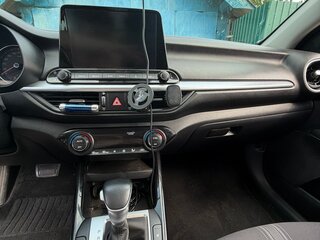 2022 Kia Cerato IV Рестайлинг, серый, 2200000 рублей, вид 2