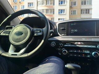 2021 Kia Sportage IV Рестайлинг, чёрный, 2350000 рублей, вид 4