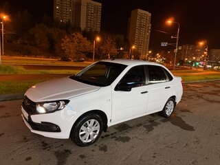 2018 Lada (ВАЗ) Granta I Рестайлинг, белый, 700000 рублей, вид 1