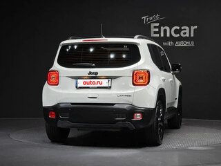 2023 Jeep Renegade I Рестайлинг, белый, 1450000 рублей, вид 4