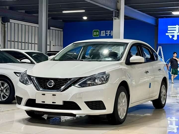 Открыть фотографии: Nissan Sylphy III (China Market) Рестайлинг