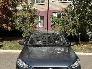2017 Hyundai Solaris II, серый, 900000 рублей, вид 1