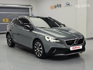 2018 Volvo V40 II Рестайлинг, серый, 1230000 рублей, вид 3