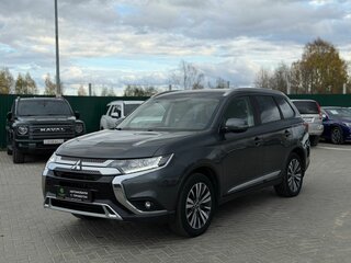 2020 Mitsubishi Outlander III Рестайлинг 3, серый, 2550000 рублей, вид 1