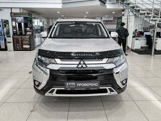 2021 Mitsubishi Outlander III Рестайлинг 3, серебристый, 3120000 рублей, вид 2