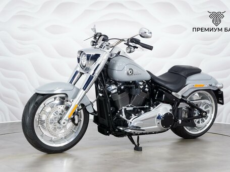 2025 Harley-Davidson Fat Boy, серый, 3199000 рублей, вид 3