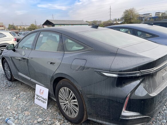 2026 Lexus ES 300h VII Рестайлинг 2, чёрный, 6870000 рублей - вид 2