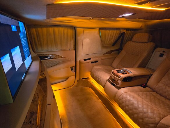 2014 Cadillac Escalade IV, чёрный - вид 13