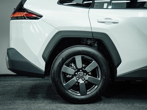 2026 Toyota RAV4 VI (XA60), белый, 4200000 рублей - вид 13