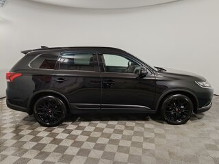2021 Mitsubishi Outlander III Рестайлинг 3, чёрный, 1899000 рублей, вид 4