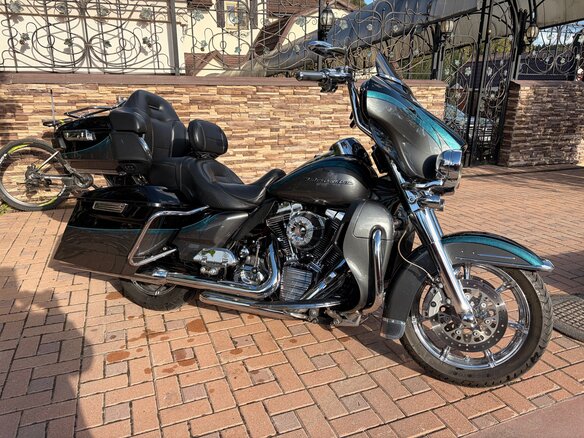 2015 Harley-Davidson CVO Limited, чёрный, 1799000 рублей - вид 1