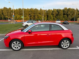 2011 Audi A1 I (8X), красный, 990000 рублей, вид 5