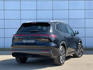 2026 Geely EX5 Гибрид EM-R, чёрный, 3829990 рублей, вид 4