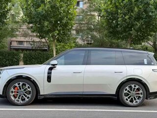 2025 Lynk & Co 900, бежевый, 7418000 рублей, вид 4