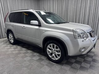 2011 Nissan X-Trail II Рестайлинг, серебристый, 1220000 рублей, вид 2