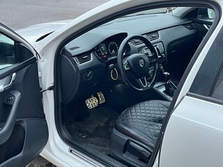 2014 Skoda Octavia III (A7), белый, 1050000 рублей, вид 5