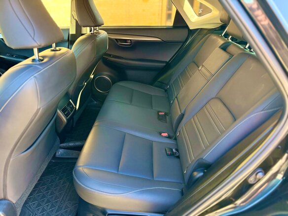 2018 Lexus NX 300 I Рестайлинг, чёрный, 3499000 рублей - вид 25