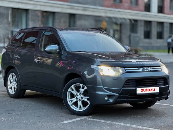 2013 Mitsubishi Outlander III, серый - вид 5