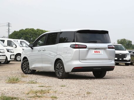 2026 Wuling Starlight 730, серый, 2590000 рублей, вид 5