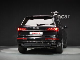 2025 Audi Q7 55 TFSI II (4M) Рестайлинг 2, чёрный, 10739069 рублей, вид 4