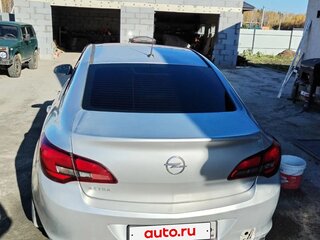 2012 Opel Astra J Рестайлинг, серебристый, 420000 рублей, вид 3
