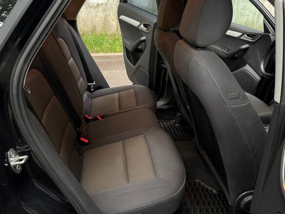 2011 Audi Q3 I (8U), чёрный, 1400000 рублей - вид 10