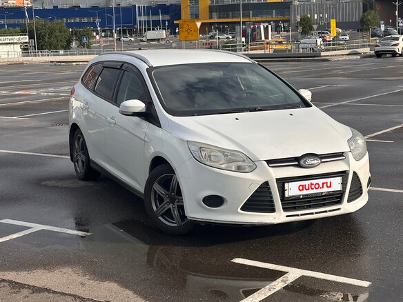 2013 Ford Focus III, белый - вид 1