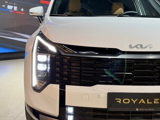 2026 Kia Sportage V Рестайлинг, белый, 3465000 рублей, вид 4