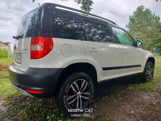 2013 Skoda Yeti I, белый, 750000 рублей, вид 3