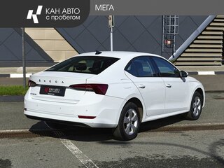 2021 Skoda Octavia IV (A8), белый, 2187000 рублей, вид 2