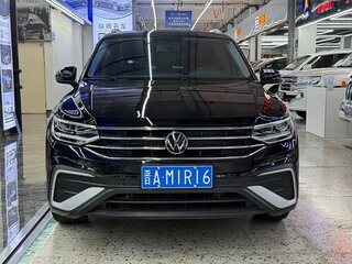 2023 Volkswagen Tiguan II Рестайлинг, чёрный, 2550000 рублей, вид 2