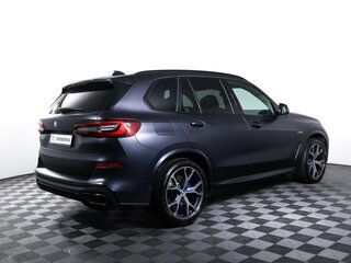 2022 BMW X5 45e IV (G05/G18), чёрный, 6470000 рублей, вид 5
