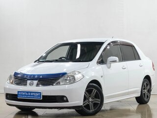 2004 Nissan Tiida Latio I, белый, 449000 рублей, вид 3