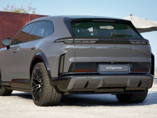 2026 Porsche Cayenne Turbo Electric IV, серый, 38000000 рублей, вид 2