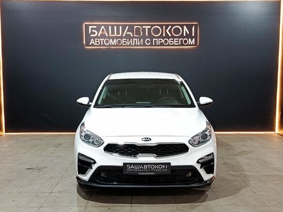 2018 Kia Cerato IV, белый, 1634000 рублей - вид 1