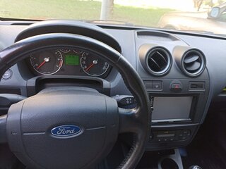 2008 Ford Fiesta Mk5, красный, 319000 рублей, вид 5