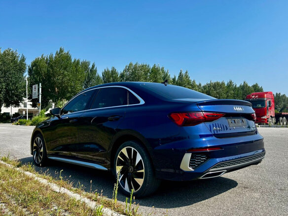 2023 Audi A3 35 TFSI Long IV (8Y), синий, 2230000 рублей - вид 5