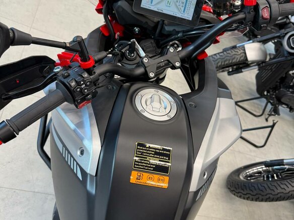 2026 QJMotor SRT 900 SX, зелёный, 899000 рублей - вид 14
