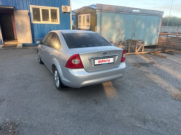 2008 Ford Focus II Рестайлинг, серебристый, 550000 рублей - вид 2