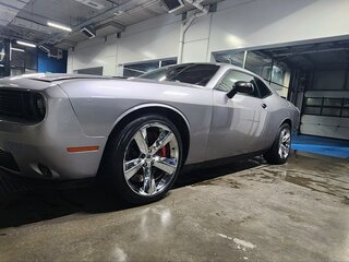 2014 Dodge Challenger III Рестайлинг, серый, 2100000 рублей, вид 1