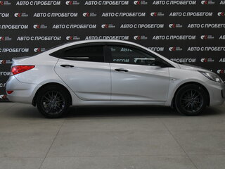 2014 Hyundai Solaris I, серебристый, 649000 рублей, вид 2