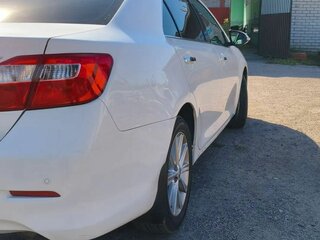 2013 Toyota Camry VII (XV50), белый, 1950000 рублей, вид 3