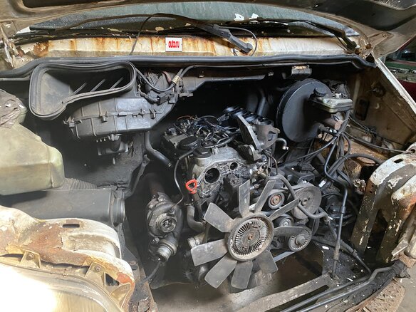 2001 Mercedes-Benz Sprinter, белый, 300000 рублей - вид 3