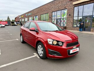 2012 Chevrolet Aveo II, красный, 440000 рублей, вид 2